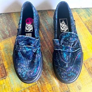 Vans Paisley Patterned Slip-Ons Women size 6 New without tag